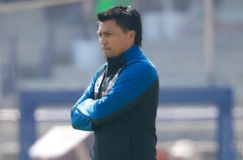 Sigue con su extenso invicto: Esteban González debuta en el fútbol mexicano con Querétaro