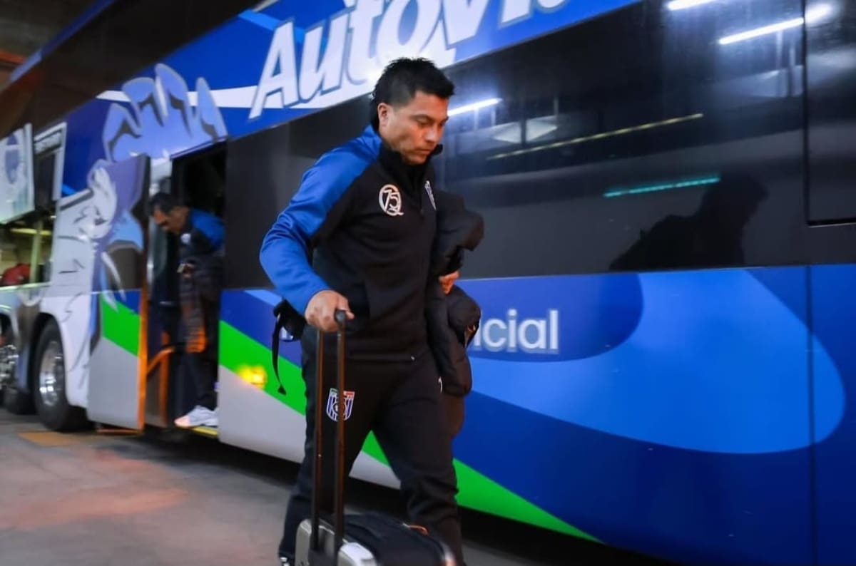 El DT chileno del Querétaro. Foto: Instagram Querétaro.
