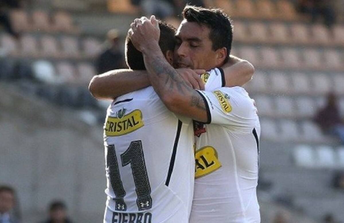 Esteban Paredes - Gonzalo Fierro