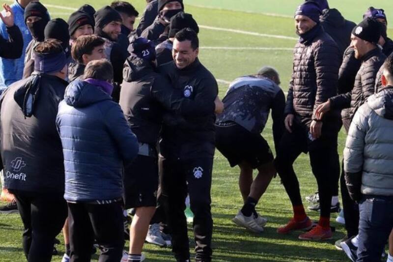 Se sumó a los entrenamientos de San Antonio Unido.