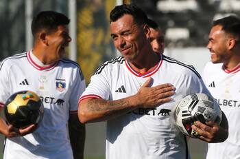 Esteban Paredes se refirió al cruce con Gustavo Canales: “Me llamó y...”