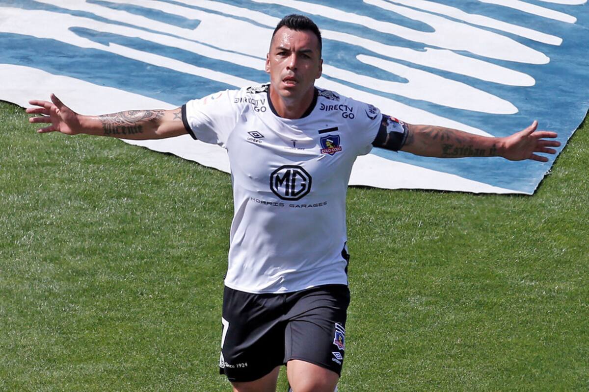 Esteban Paredes vaticinó un 3-0 a favor de Colo Colo ante la U en el Superclásico. Foto: Aton.