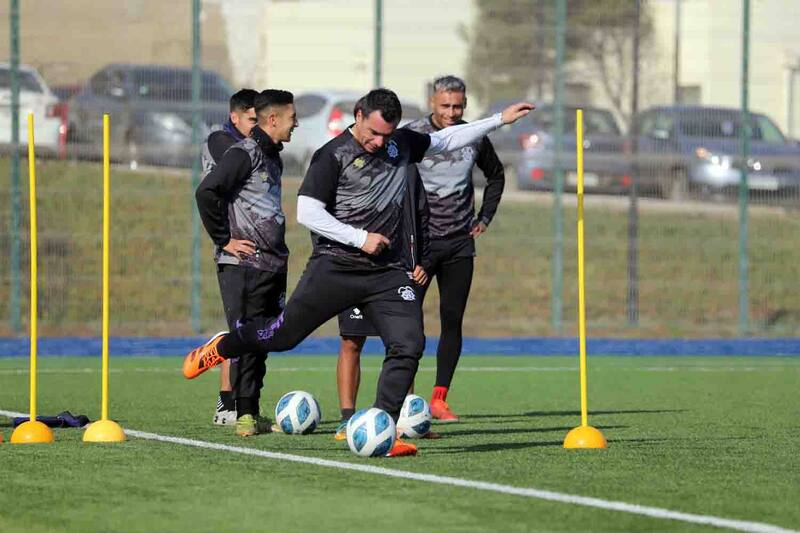 vuelve del retiro para lograr el ascenso con San Antonio Unido.