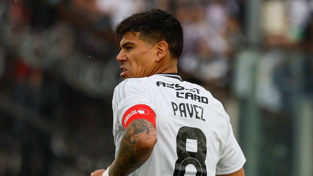 Colo Colo contra el tiempo: los 5 volantes en carpeta para reemplazar a Esteban Pavez