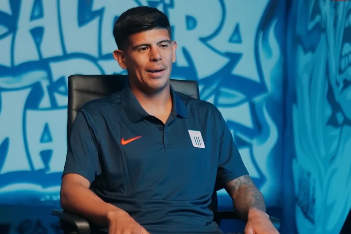 El volante cuando fue presentado en Alianza Lima. Foto: Captura YouTube Alianza Lima.