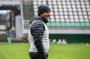 Huevito al rescate: Esteban Valencia asumirá nuevamente como DT de Deportes Temuco