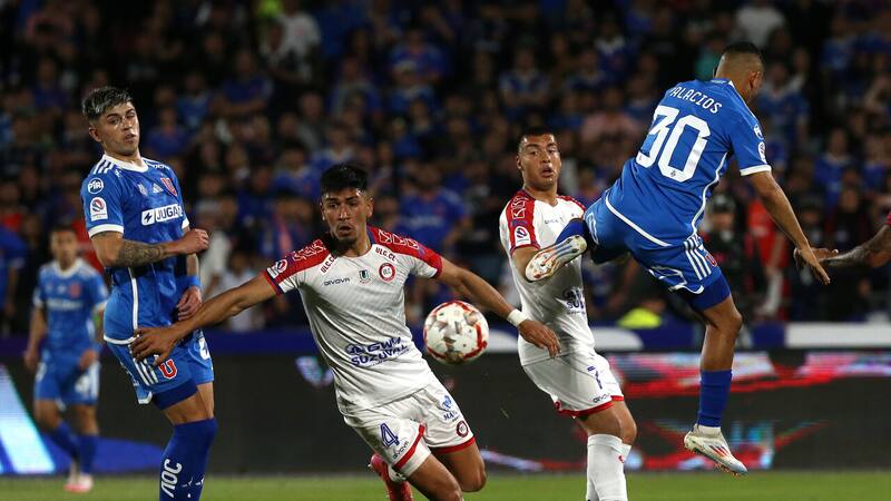 Jugará Copa Libertadores: Esteban Valencia es nuevo refuerzo de Ñublense