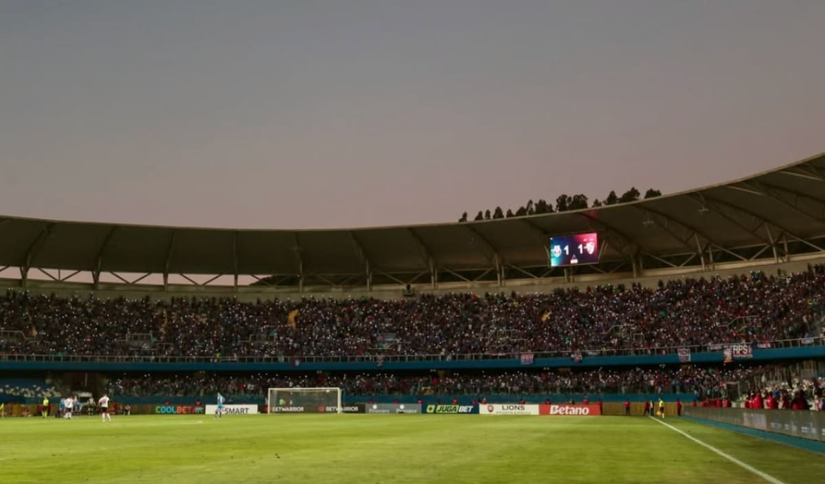 Cuatro equipos del fútbol chileno lo usan como estadio local.
