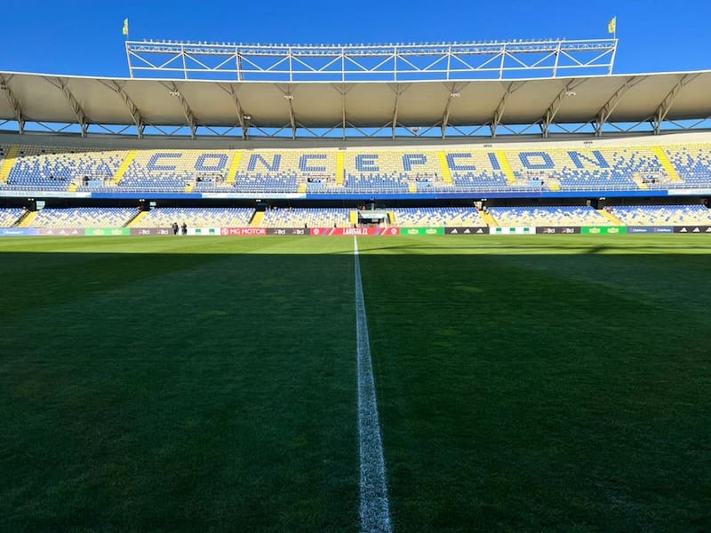 . En la Universidad Católica estarían pensando en mudarse a Concepción por Copa Sudamericana.