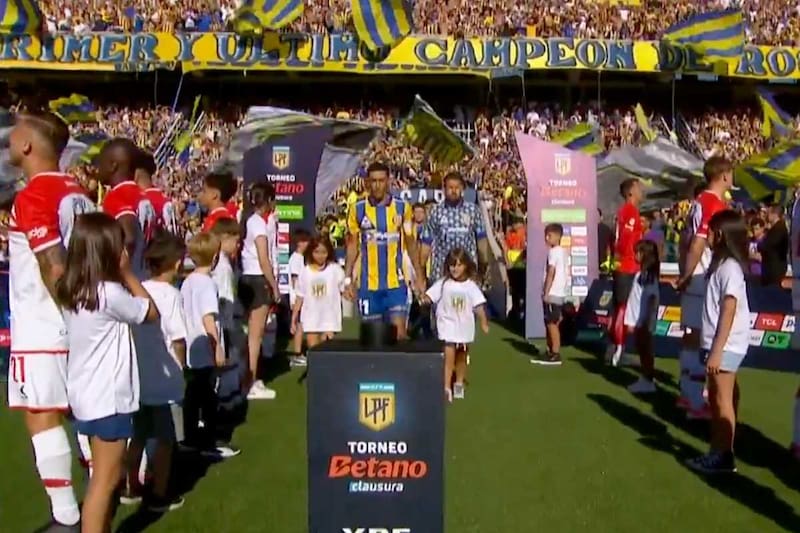 Así fue el polémico pasillo.