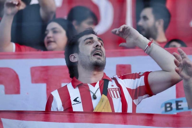 Su logo cambió y se llenó de comentarios.