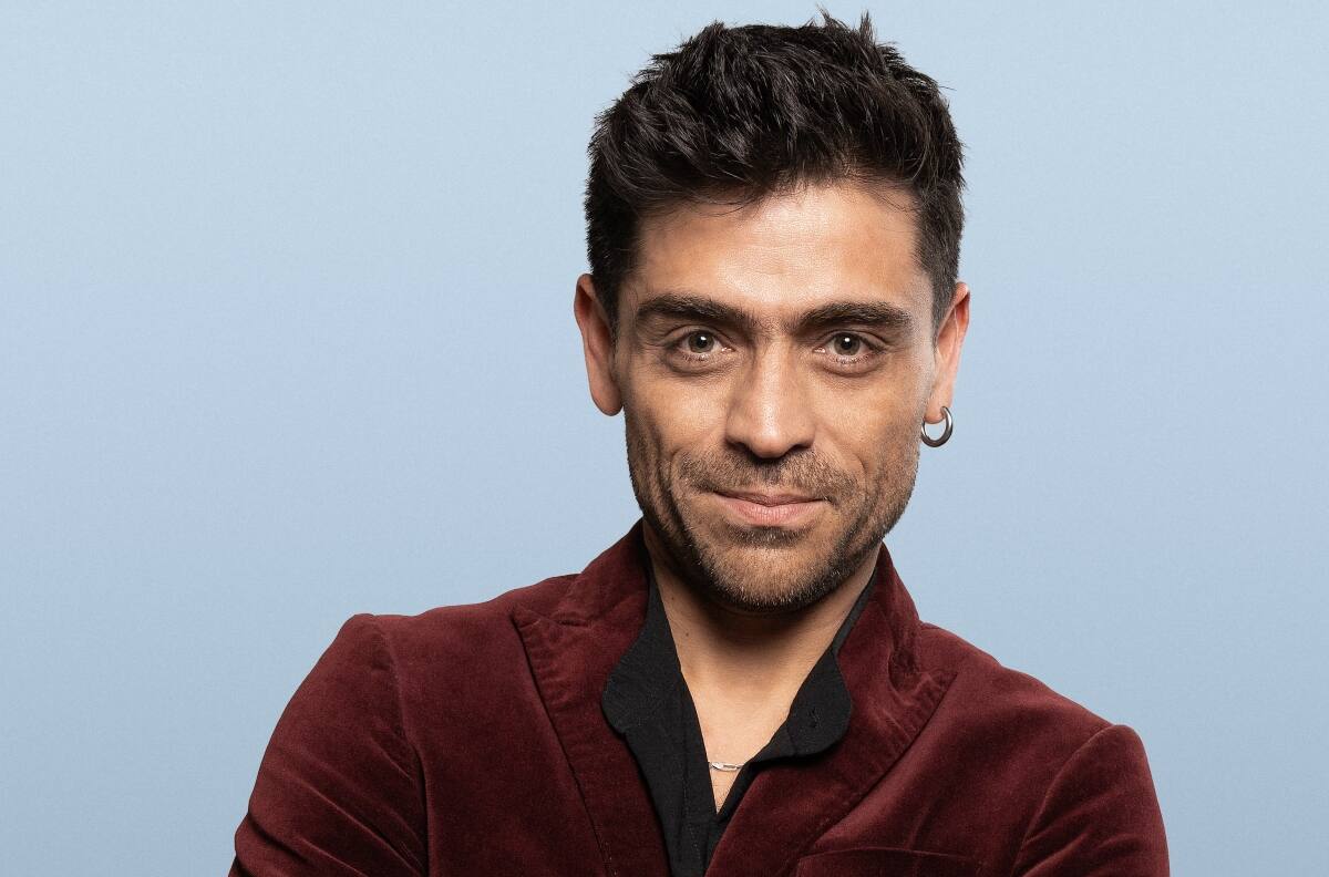 “Voy totalmente con las ganas de ganar”: Mega confirma a Etienne Bobenrieth como parte de El Internado, su nuevo reality