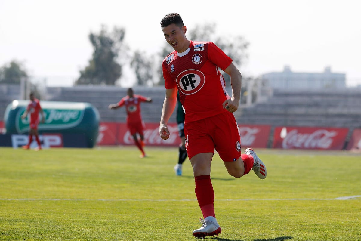 Jugó en La Calera bajo el mando de Francisco Meneghini.
