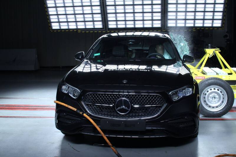 El Mercedes Clase E fue elegido el vehículo más seguro por la Euro NCAP