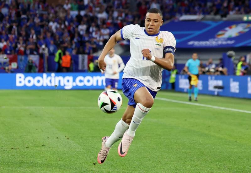 Francia y Kylian Mbappé quedaron segundos en su grupo. EFE