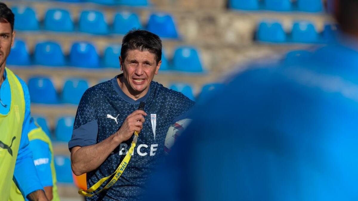 Adiós Tiago Nunes y Rodrigo Valenzuela: quién es Evandro Fornari, el DT que hará de bombero en la UC