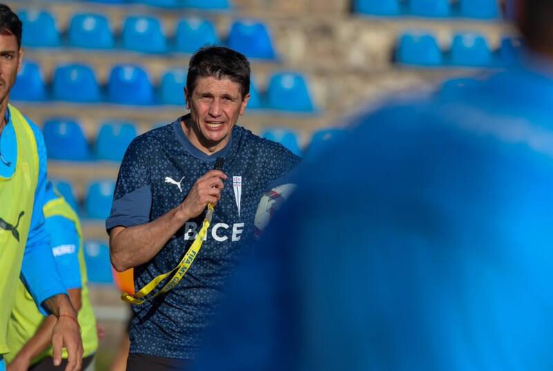 Evandro Fornari será el técnico de la UC ante Huachipato. Foto: Comunicaciones Cruzados.