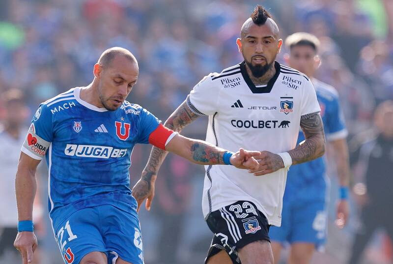 puso de ejemplo los altos sueldos pagados en el fútbol para defender a Marcela Cubillos. Foto: Agencia Aton/Archivo.