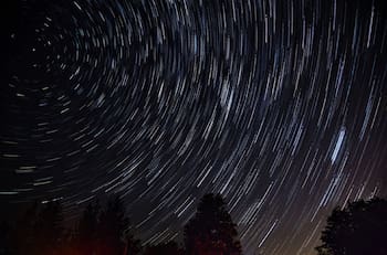 Se aproxima la lluvia de meteoros más antigua jamás conocida: esta es la fecha en que la podrás ver en Chile