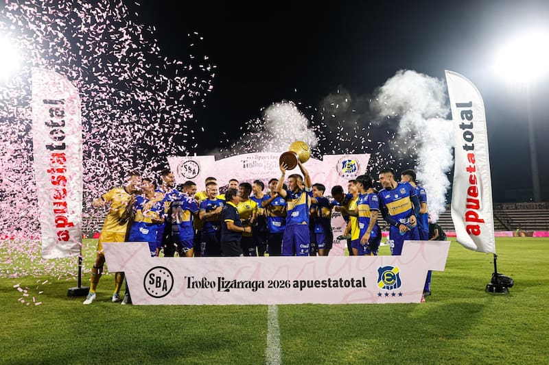 El club chileno fue a levantar un título amistoso a Perú.