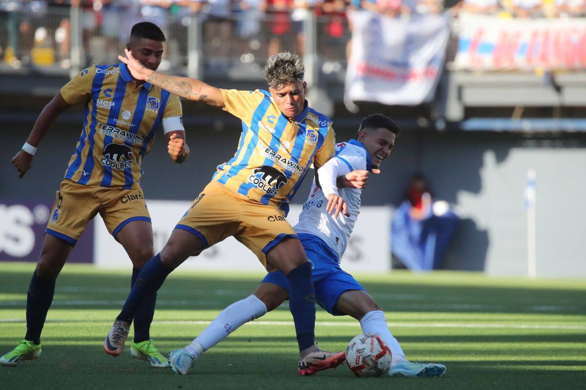 fue uno de los equipos que mejor se reforzó para la temporada 2025, pero cayó en el estreno ante la UC. Ahora, intentará reivindicarse ante Unión La Calera. Foto: Agencia Aton.