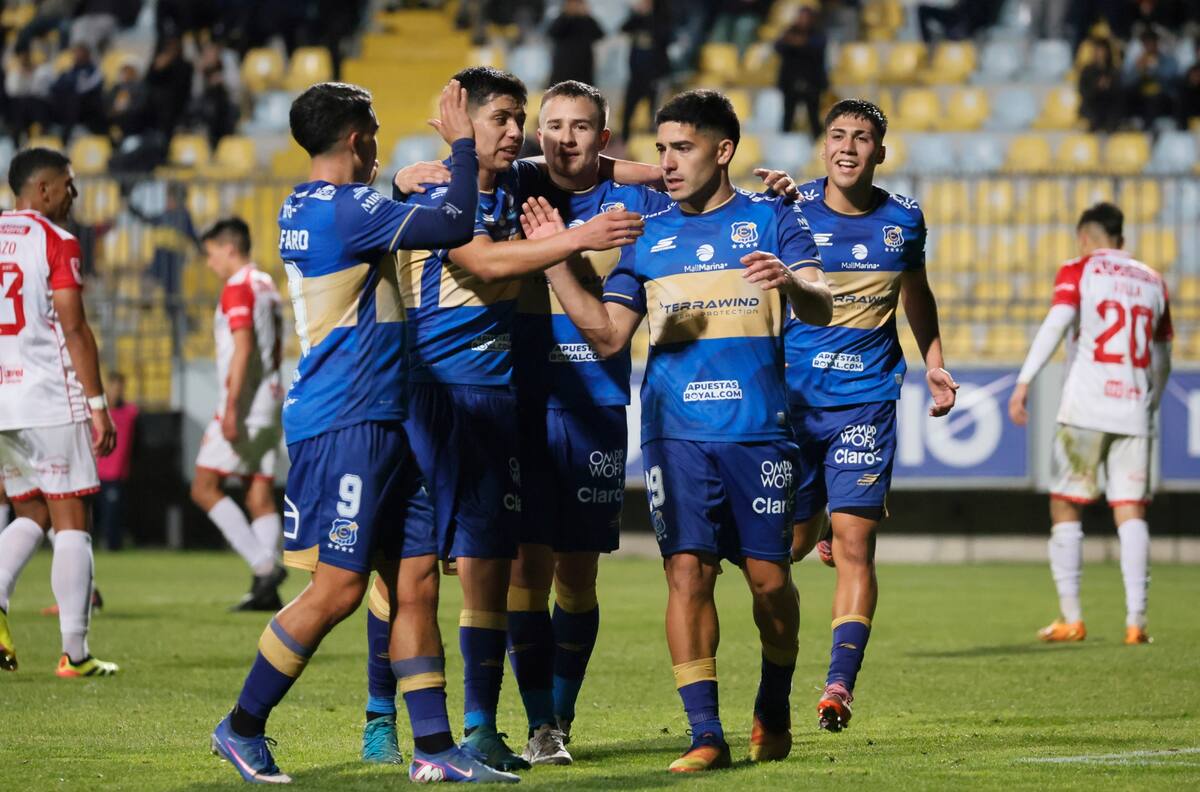Ya tiene nuevo equipo: Everton sumó su primera baja para el segundo semestre de la temporada