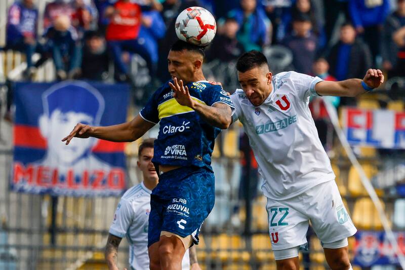 Rodrigo Contreras ante Universidad de Chile.