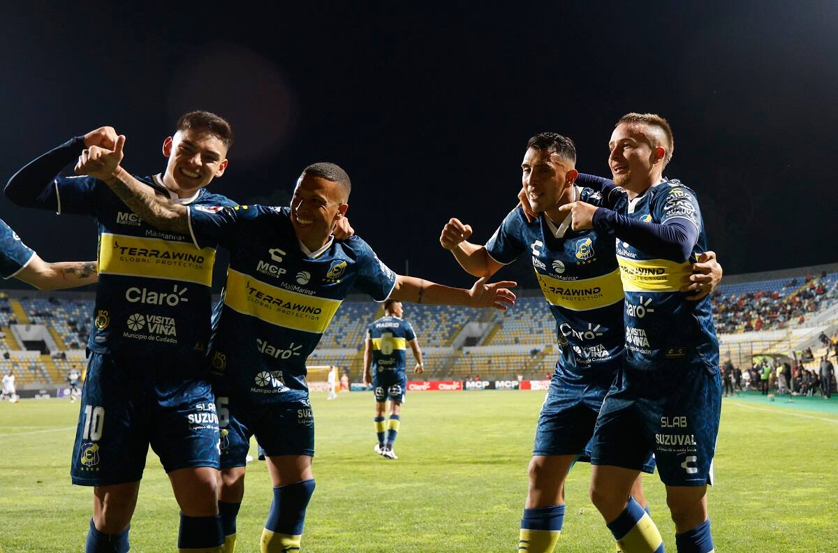 “A los del frente”: Figura de Everton le tocó la oreja a Wanderers por las Fiestas Patrias