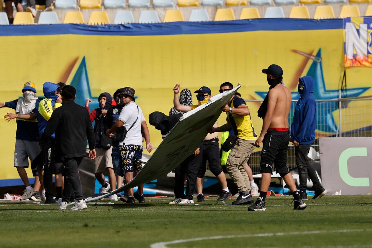 anunció medidas tras los incidente en el partido ante Universidad Católica. Foto: Agencia Aton.