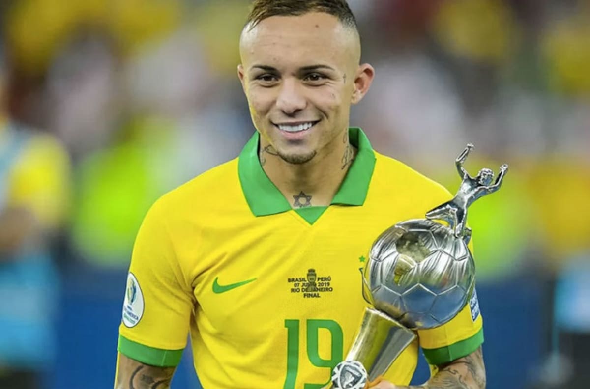 Manchester United quiere potenciar su delantera y ya planea el fichaje del brasileño Everton