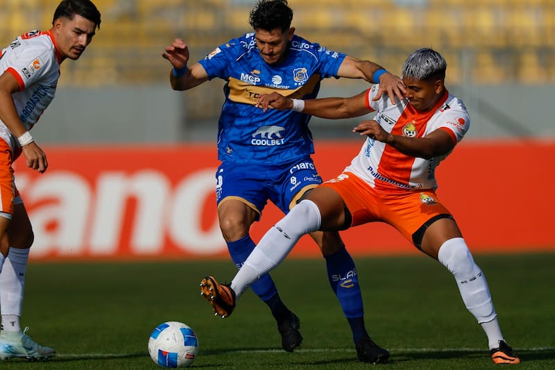 por el Campeonato Nacional. Agencia Aton