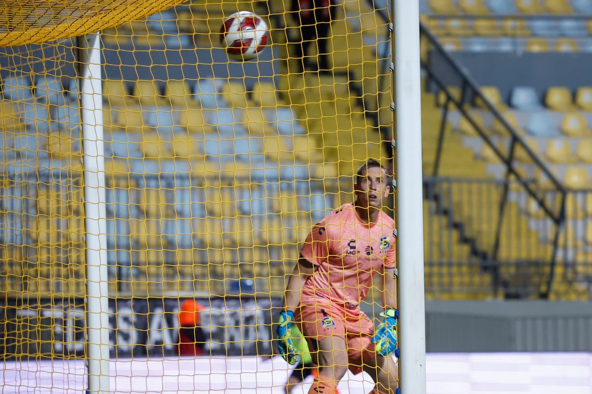 Carlos Palacios anotó un golazo de tiro libre.
Andres Pina/Photosport