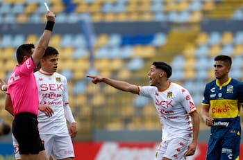 Cristián Garay es sancionado por la Comisión de Árbitros tras imperdonable error en Everton vs Unión Española