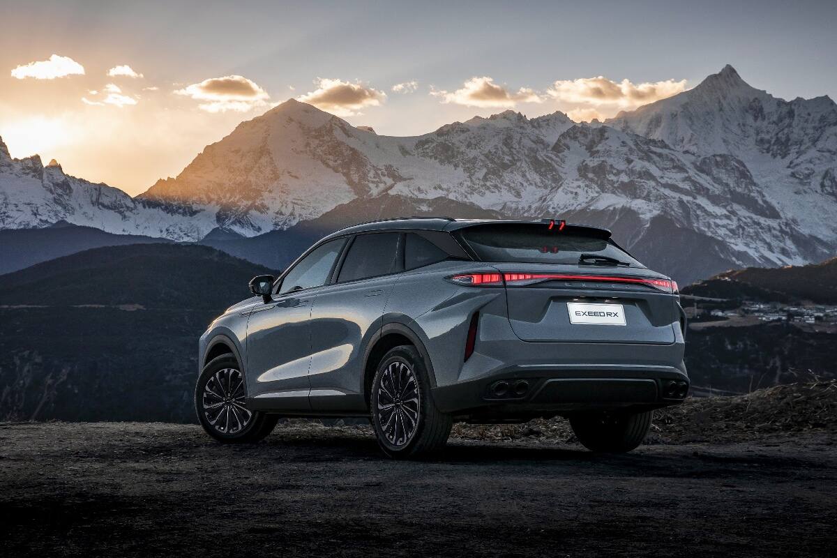 El RX llega con el nuevo estilo de diseño de la marca.