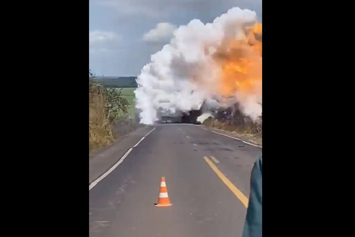 El accidente dejó a tres periodistas heridos.