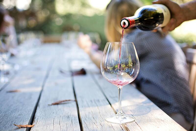 Otros siete países conforman el top de destinos para el vino chileno. Créditos: Pexels.