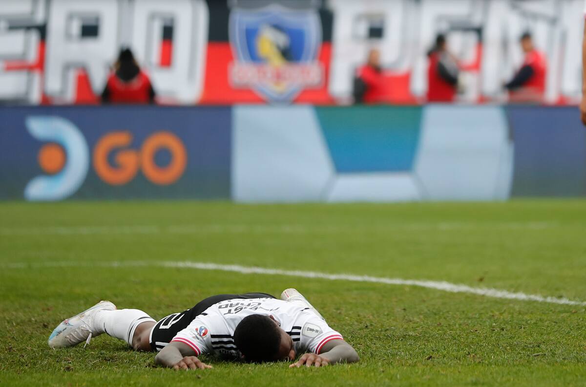 Efecto inmediato: 3 criticados jugadores no seguirán en Colo Colo tras la salida de Quinteros