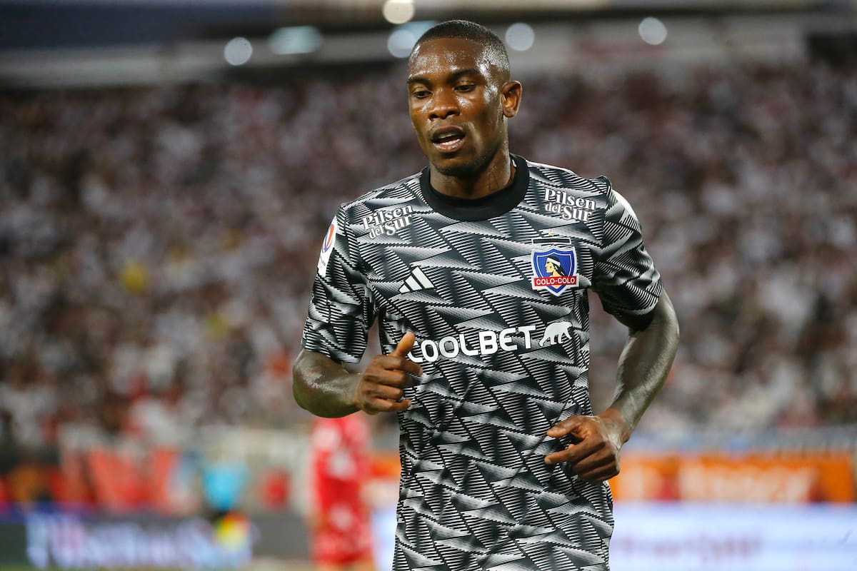 podría partir al fútbol brasileño tras su salida de Colo Colo. Foto: Agencia Aton.