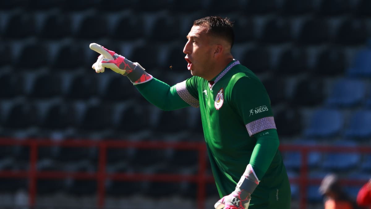 El grosero error de Fabián Cerda que dejó puntero al Huachipato de Jaime García