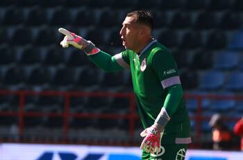 El grosero error de Fabián Cerda que dejó puntero al Huachipato de Jaime García