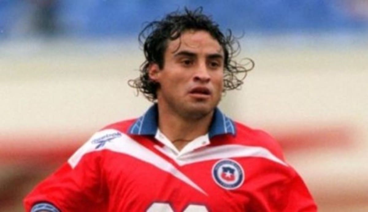 El histórico exjugador de la Roja analizó un nuevo duelo entre Chile y Perú.