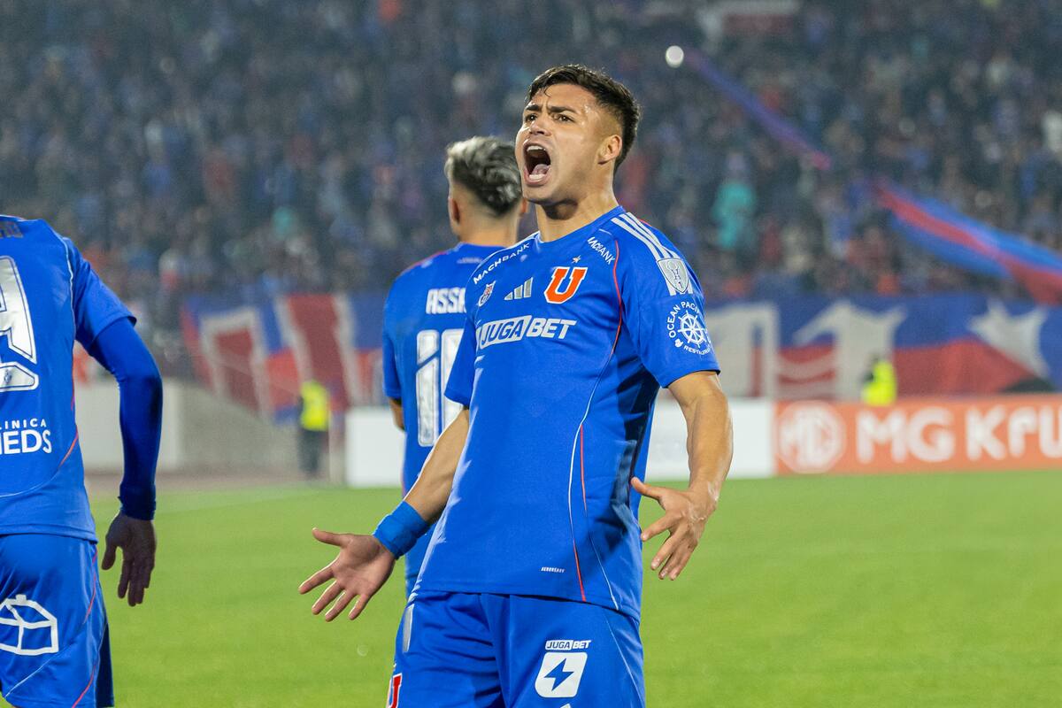 El lateral tiene todo listo para extender su estadía en Universidad de Chile. Foto: Felipe Escobedo