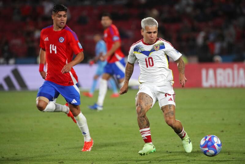 Fue el lateral derecho y brilló en el partido frente a Venezuela. Foto: Aton.