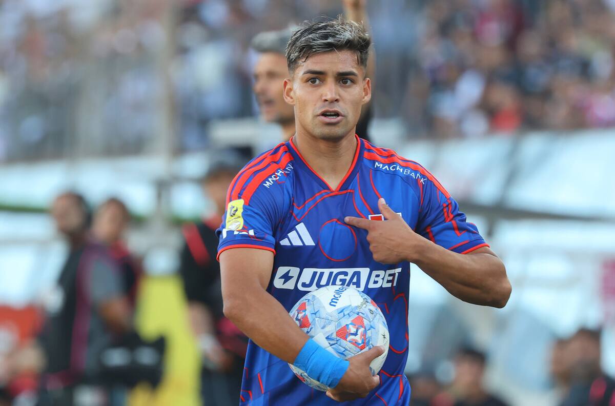 Alerta en la U: El motivo que dejó fuera del duelo ante Unión La Calera a Fabián Hormazábal
