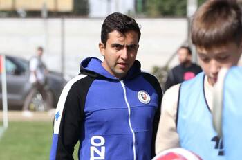 Otro DT que cae en Primera B: Fabián Marzuca es despedido de Deportes Santa Cruz