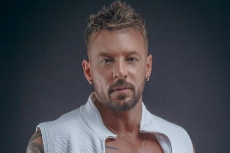 El bailarín tomó una drástica decisión.