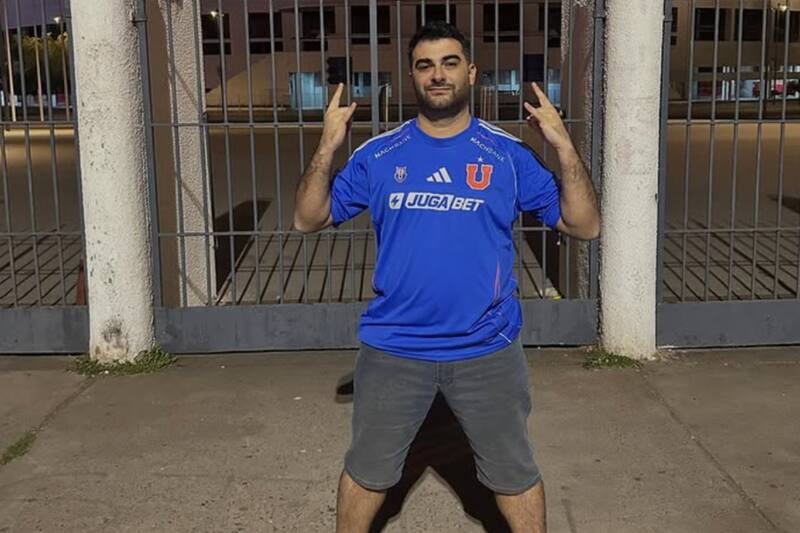 Viajó desde Argentina y no pudo ver a la U en el Superclásico: “Ojalá se me pueda dar; es el más grande de Chile”.