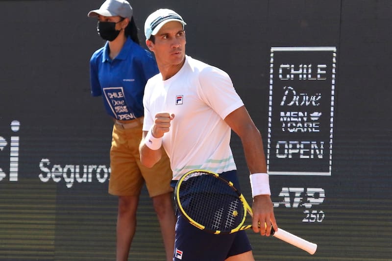 El tenista trasandino tras la final del ATP de Santiago el 2021 contra Cristian Garin. Foto: Agencia Aton.