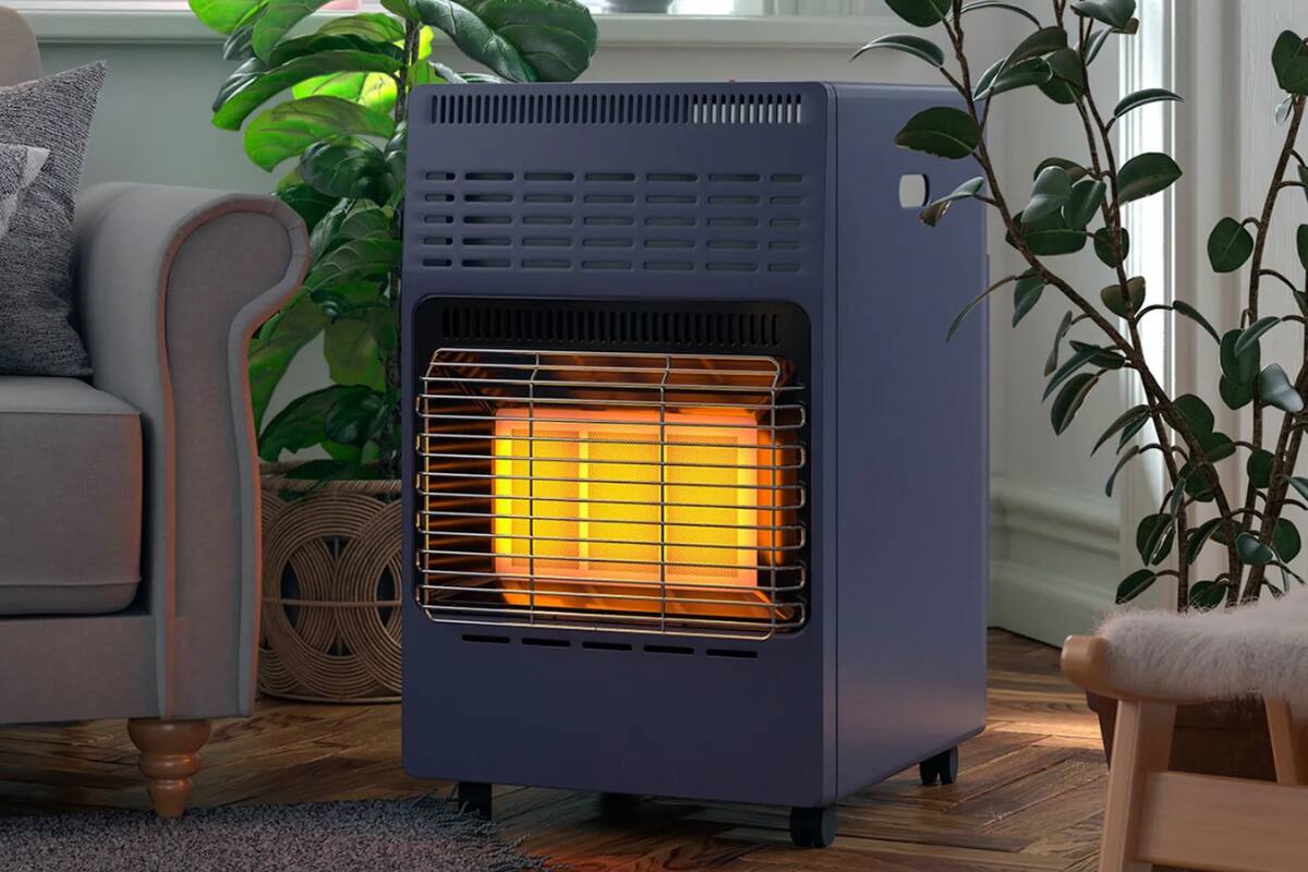 La tienda de retail tiene esta estufa en oferta.