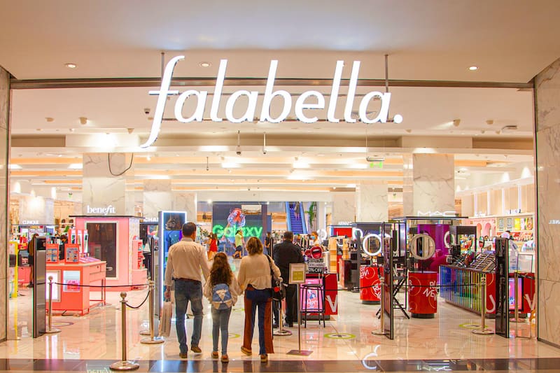 La cadena de tiendas ofrece trabajos a medio tiempo en sus distintas marcas.